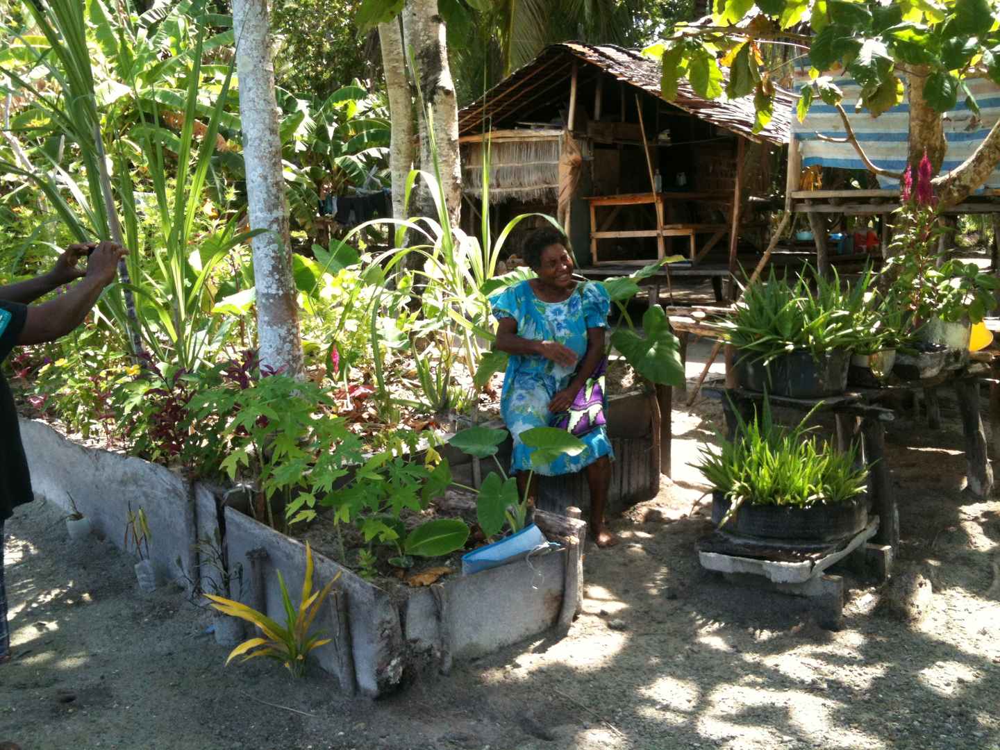 gallery-atoll-women-wantaim-png-manus-6